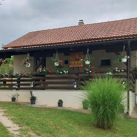 Guest House Happy Day Slunj Exterior photo